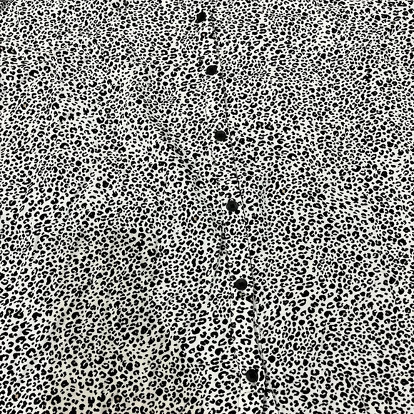 Amazon Essentials Woven Blouse - Picture 2 of 5